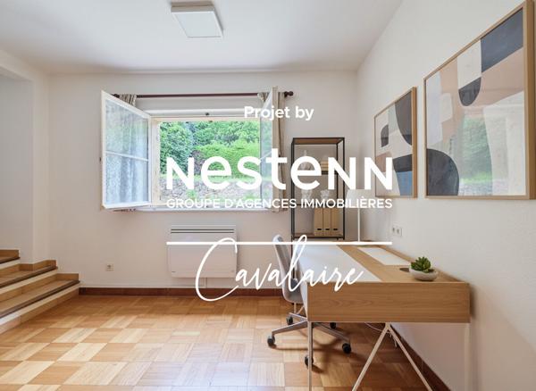 Opportunité ! Parc de Cavalaire, villa d'environ 140 m² avec vue mer sur un terrain piscinable d'environ 1400 m²