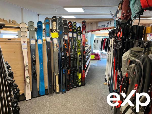 Très rare Magasin Location Skis au pied de pistes