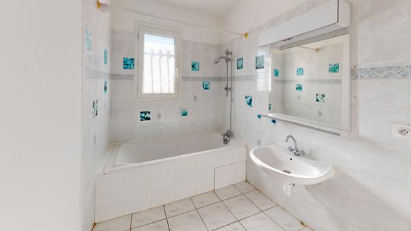 Frontignan (34110) MAISON DE PLAIN PIED. PROCHE CENTRE. FRONTIGNAN