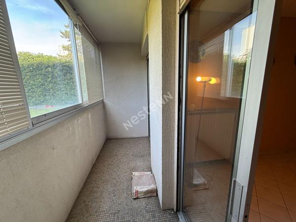 Appartement T2 Villeurbanne Gratte Ciel 69100, cuisine équipée, loggia, balcon, cave, cuisine US