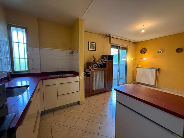 Appartement T2 Villeurbanne Gratte Ciel 69100, cuisine équipée, loggia, balcon, cave, cuisine US