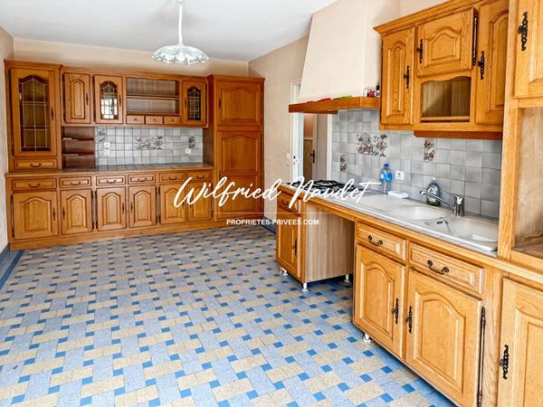 Parigné-l'Évêque ? Maison au calme, proche du bourg