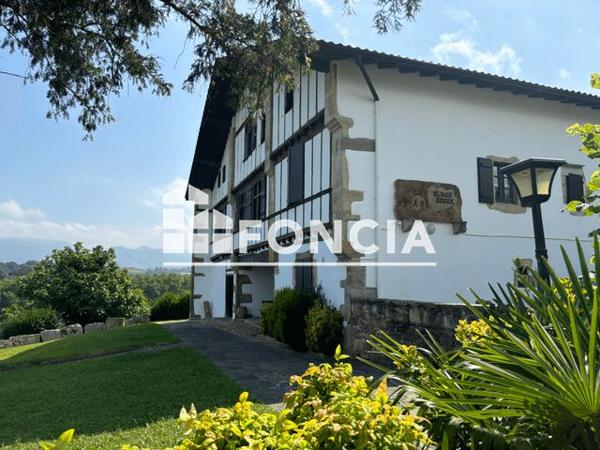 Location Appartement 4 pièces 107.5 m² - CHEMIN LARRALDEKO BIDEA Sare 64310