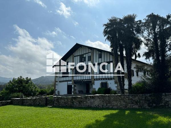 Location Appartement 4 pièces 107.5 m² - CHEMIN LARRALDEKO BIDEA Sare 64310