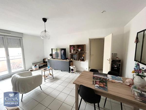 Appartement à louer 2 pièces 47.41m²