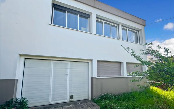 Maison à vendre    7 pièces • 185,13 m2 Périgueux