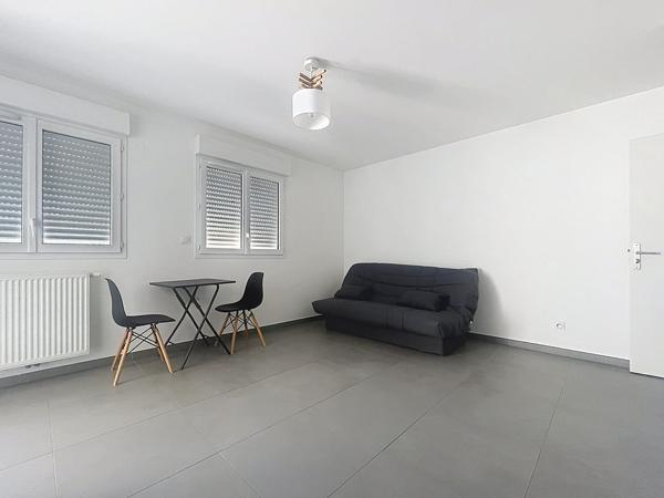 Studio meublé 30 m² - Terrasse et place de stationnement- Résidence sécurisée