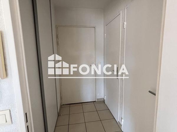 Location Appartement 2 pièces 42 m² - 5 RUE BERNARD DE CLAIRVAUX Pau 64000