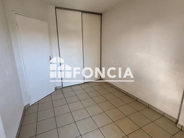 Location Appartement 2 pièces 42 m² - 5 RUE BERNARD DE CLAIRVAUX Pau 64000