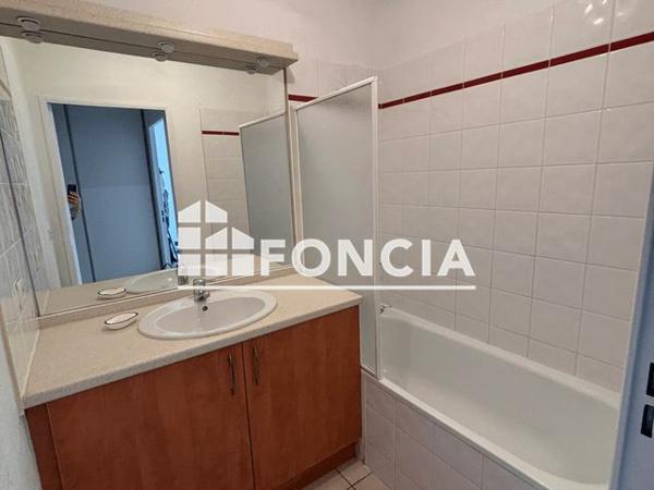 Location Appartement 2 pièces 42 m² - 5 RUE BERNARD DE CLAIRVAUX Pau 64000