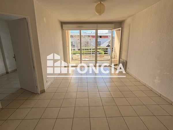 Location Appartement 2 pièces 42 m² - 5 RUE BERNARD DE CLAIRVAUX Pau 64000