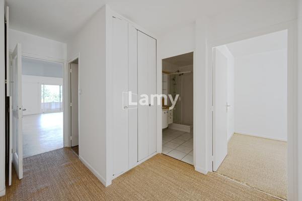 Parking + appartement + appartement