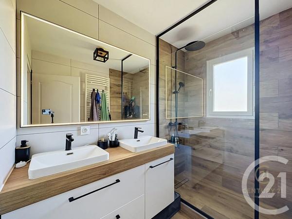 Appartement F5 à vendre  5 pièces - 87,55 m 2   VERNAISON  - 69