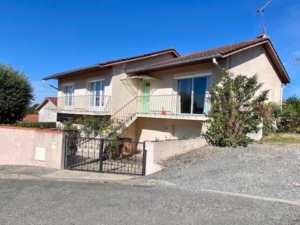 Auch - Exclusivité - Maison individuelle 5 chambres, jardin et garage