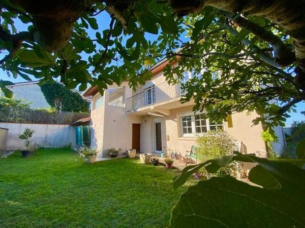 Auch - Exclusivité - Maison individuelle 5 chambres, jardin et garage