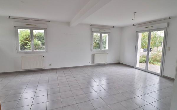 Maison à vendre    5 pièces •  Houssen