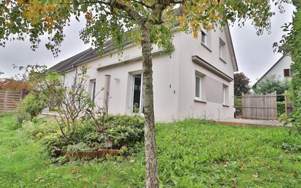 Maison à vendre    5 pièces •  Houssen