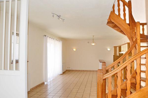 Location maison Moustéru - 5 pièce(s) - 110 m² - 645 €/mois