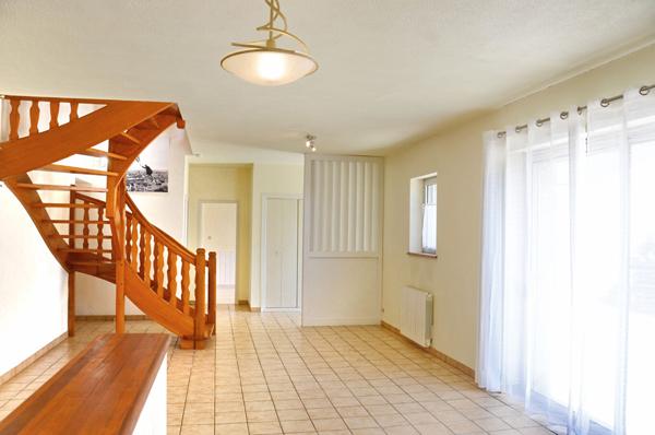 Location maison Moustéru - 5 pièce(s) - 110 m² - 645 €/mois