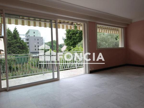 Location Appartement 3 pièces 79.84 m² - 35 RUE BIZANET Grenoble 38000