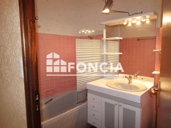 Location Appartement 3 pièces 79.84 m² - 35 RUE BIZANET Grenoble 38000