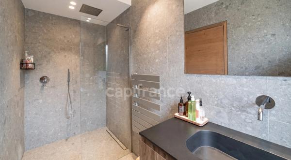 Maison à vendre 6 pièces MOUGINS (06)