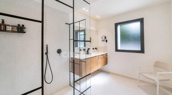 Maison à vendre 6 pièces MOUGINS (06)