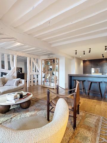 Un appartement enveloppant et lumineux