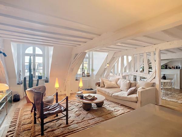 Un appartement enveloppant et lumineux