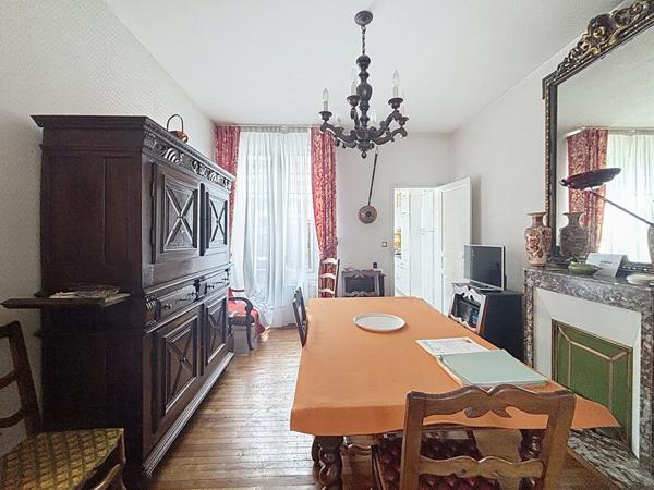 Maison Angevine 6 pièces secteur Madeleine / Place du Lycée