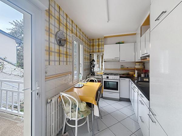 Maison Angevine 6 pièces secteur Madeleine / Place du Lycée