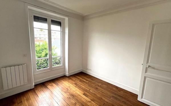 Appartement à vendre    3 pièces • 55,43 m2 Saint-Mandé