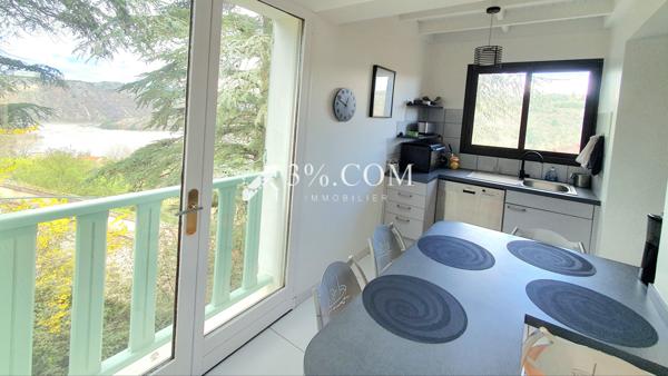 Maison 7 pièce(s) 3 chambre(s) 197 m²