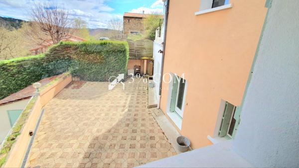 Maison 7 pièce(s) 3 chambre(s) 197 m²