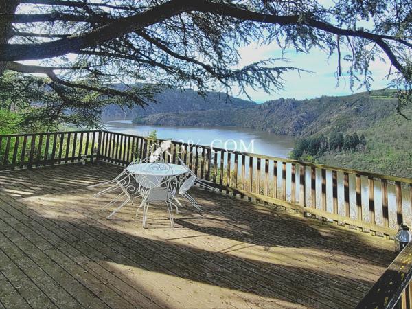 Maison 7 pièce(s) 3 chambre(s) 197 m²