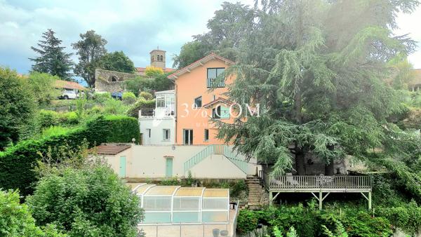 Maison 7 pièce(s) 3 chambre(s) 197 m²