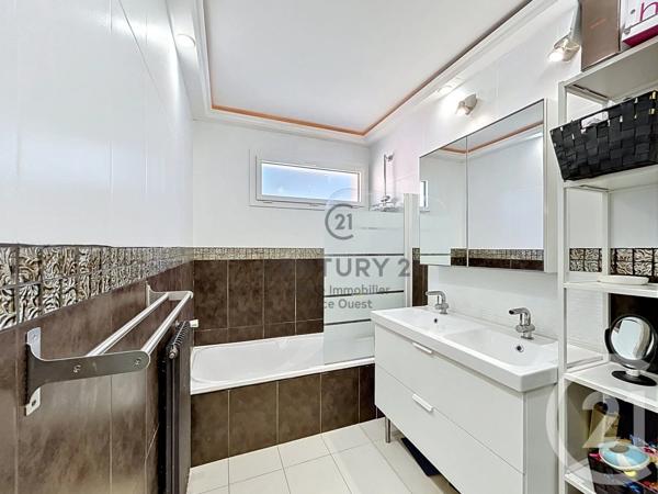 Appartement F4 à vendre  4 pièces - 81,79 m 2   NICE  - 06