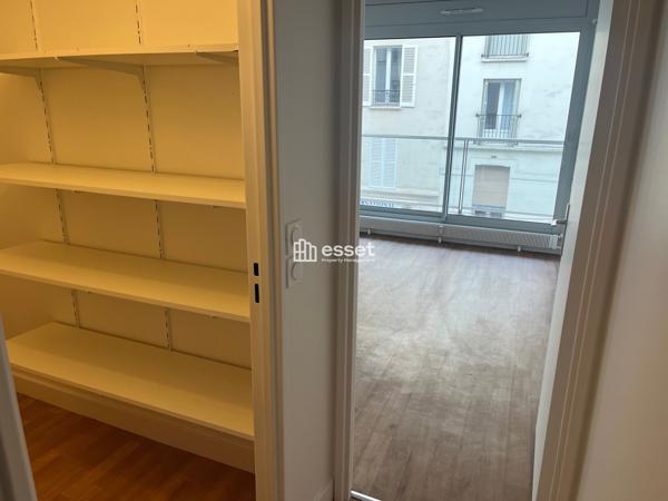 Location Appartement 2 pièces 51 m² - Paris 75007