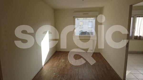 Location 2 Pieces 44 80000 Amiens 25 0326 01 0037