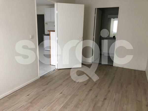 Location 2 Pieces 44 80000 Amiens 25 0326 01 0037