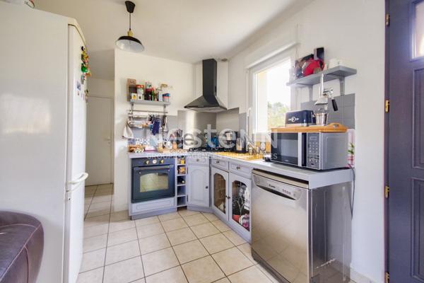 À VENDRE Maison contemporaine vivable de plain pied proche des plages !