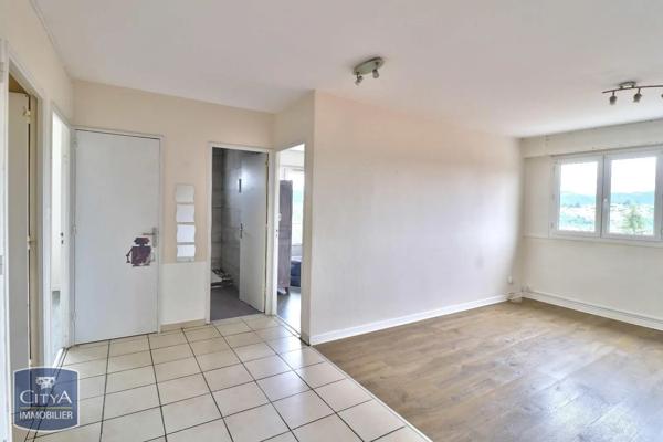 Appartement à louer 3 pièces 68.29m² Firminy (42700)