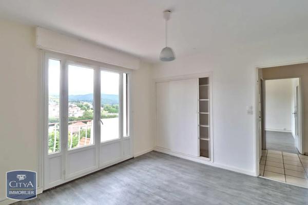 Appartement à louer 3 pièces 68.29m² Firminy (42700)