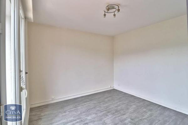 Appartement à louer 3 pièces 68.29m² Firminy (42700)