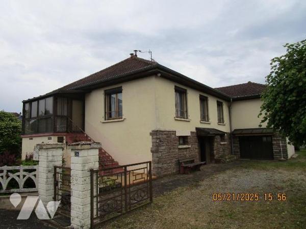 Grande Maison d'habitation construite dans les années 1957-1958  + agrandissement réalisé en 19...