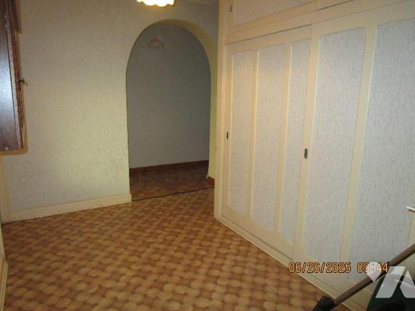 Grande Maison d'habitation construite dans les années 1957-1958  + agrandissement réalisé en 19...