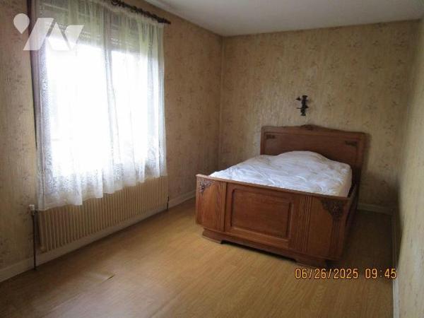 Grande Maison d'habitation construite dans les années 1957-1958  + agrandissement réalisé en 19...