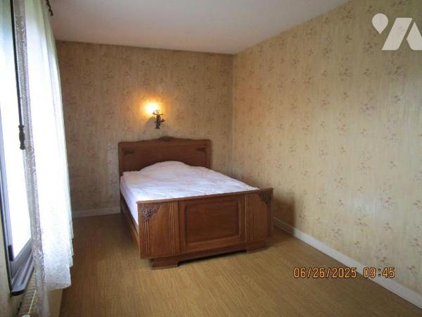 Grande Maison d'habitation construite dans les années 1957-1958  + agrandissement réalisé en 19...