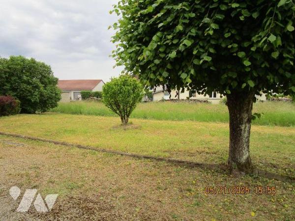 Grande Maison d'habitation construite dans les années 1957-1958  + agrandissement réalisé en 19...