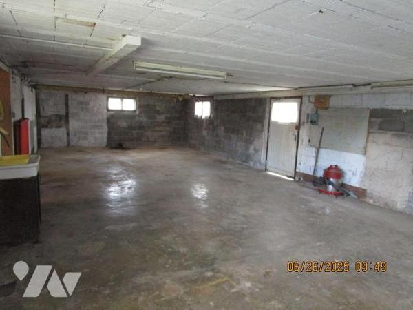 Grande Maison d'habitation construite dans les années 1957-1958  + agrandissement réalisé en 19...